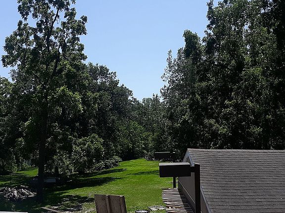 5th image of 3123 Rainbow Dr