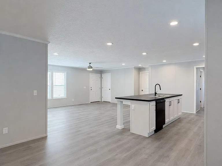 29800 Guilford Cir #240 — Photo 4
