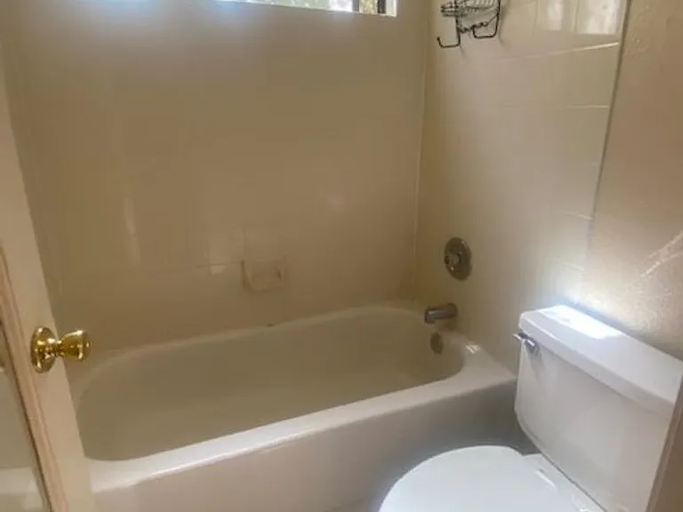 1249 E Laurel Ave — Photo 34
