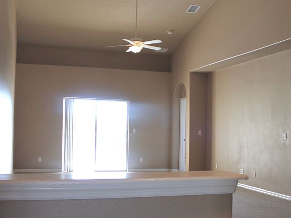 4th image of 907 Ocaso Ln Unit 203