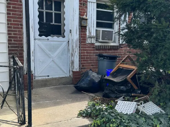 6430 Guyer Ave, Philadelphia, PA 19142