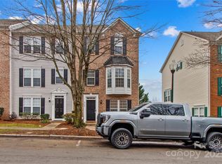 9754 Blossom Hill Dr, Huntersville, NC 28078