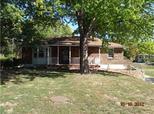 651 Linda Ln, Bonner Springs, KS 66012