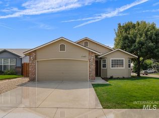 1565 E Falconrim Ct, Eagle, ID 83616