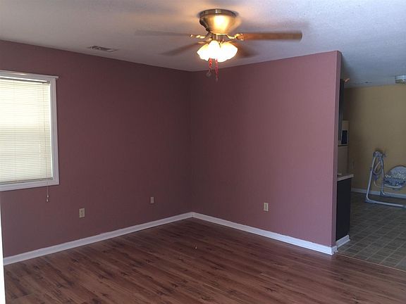 2nd image of 608 N Ozark Ave