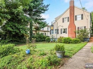 364 Knickerbocker Rd, Englewood, NJ 07631