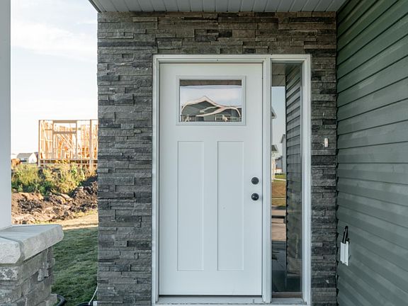5th image of 6208 86th Ave S