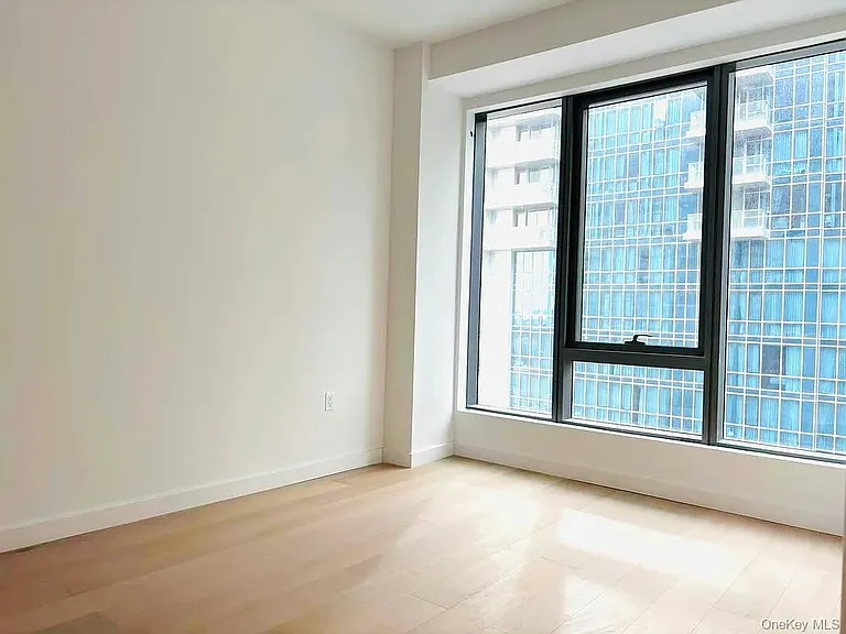 3371 Prince St #8C — Photo 8