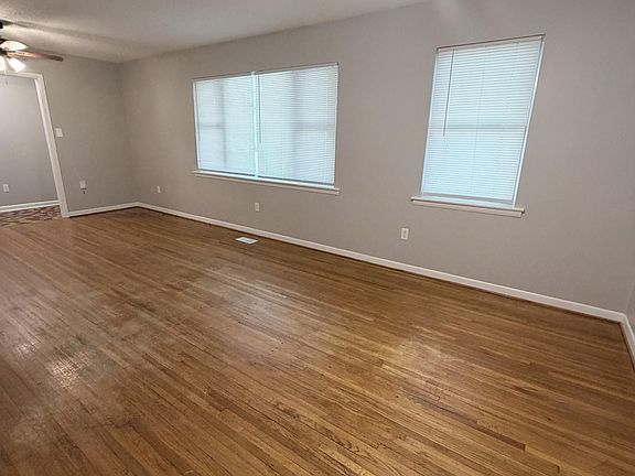 3rd image of 1 Oriole Cir