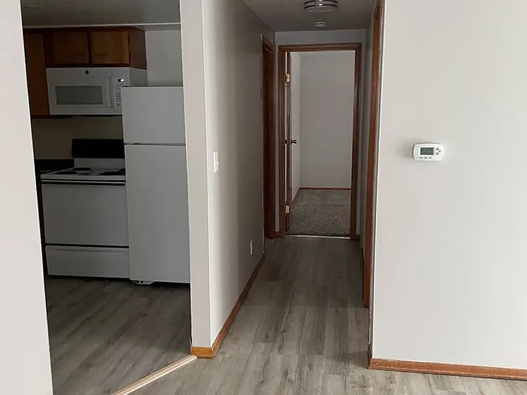 Angle-Tyler Apartments — Photo 19