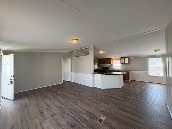 4th image of 3116 Paddlefish Dr
