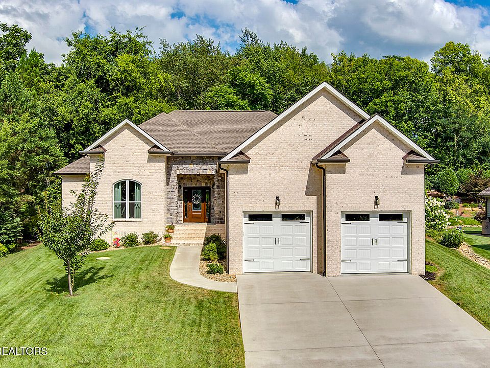 1st image of 218 Chatuga Way