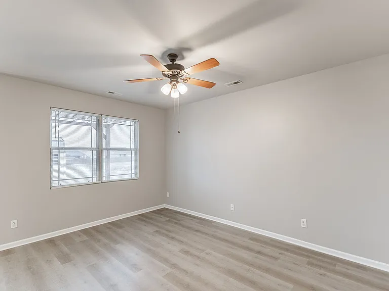 134 Natalie Jane Dr — Photo 4