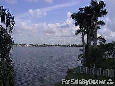 3rd image of 1208 NW 180th Ave