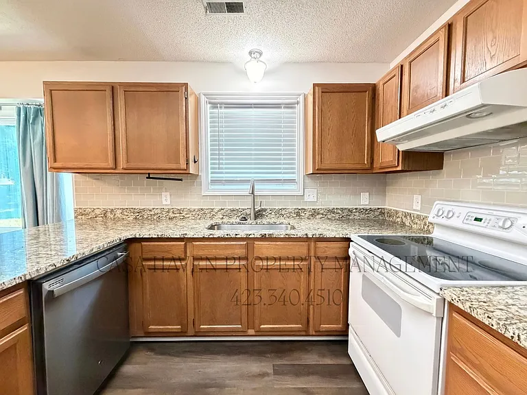 19 Andys Ln — Photo 8