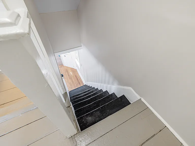 209 George St — Photo 21