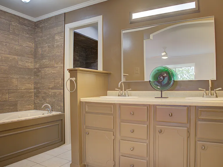 4601 S 66th East Ave — Photo 29