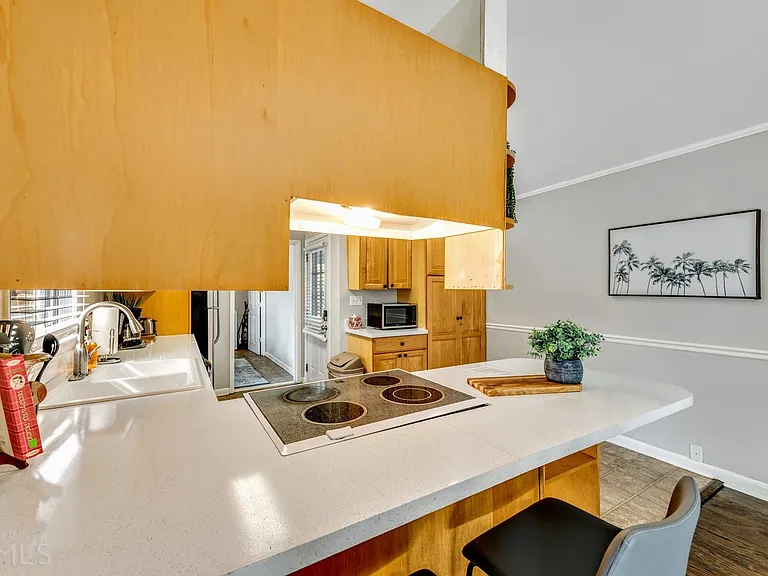 654 Joel Dr — Photo 8
