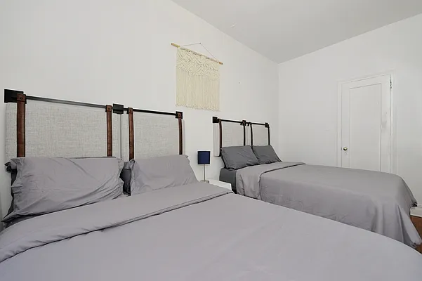 Rented by Furnished Habitat | media 27