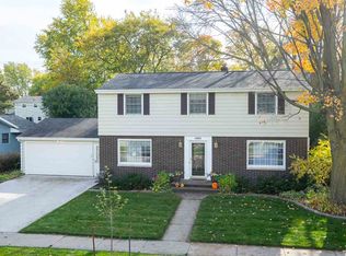 1631 E Pershing St, Appleton, WI 54911