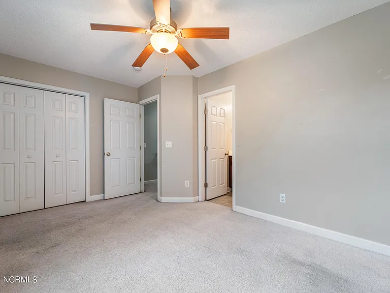 300 Burley Dr #10 — Photo 8