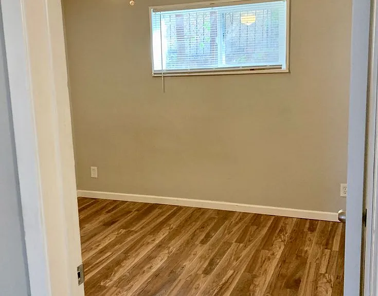 5795 S Bannock St — Photo 7