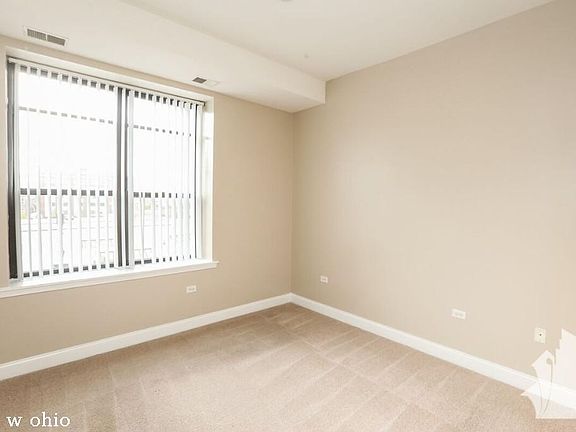 4th image of 303 W Ohio St #227