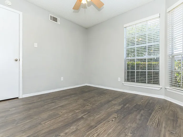 12148 Jollyville Rd — Photo 135