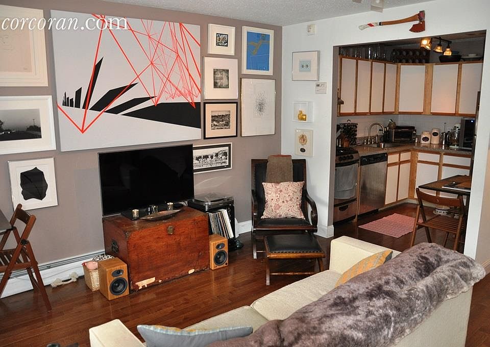 2nd image of 693 Bergen St #1