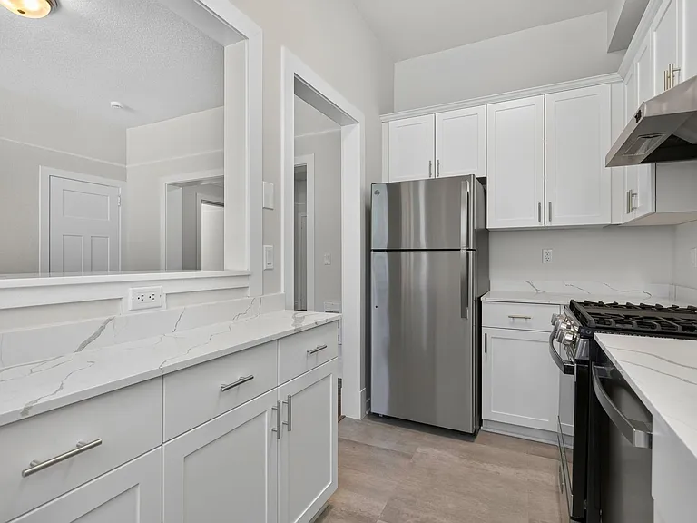 The New Carroll Apartments — Photo 32