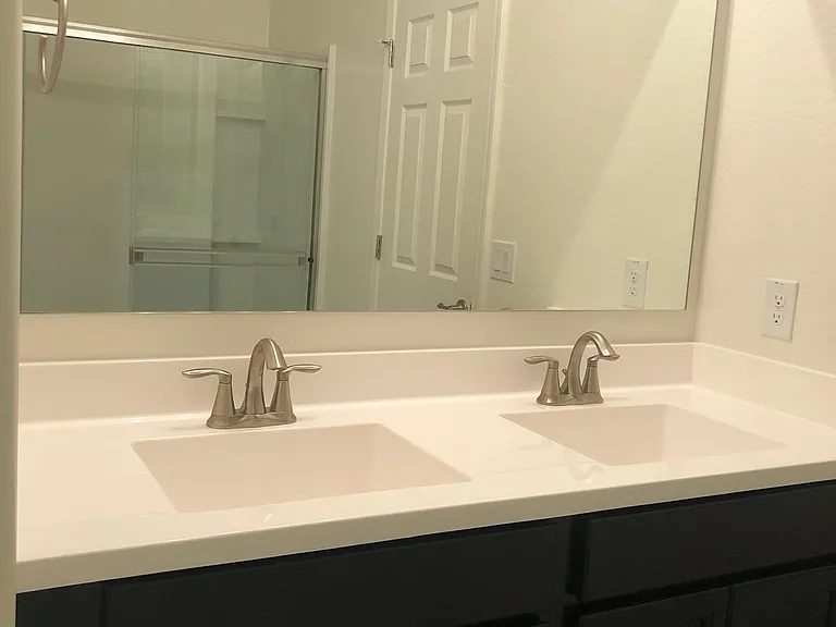 162 W Seven Seas Dr — Photo 7
