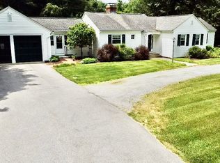 66 Garrison Ln, Hopkinton, NH 03229