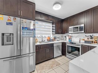 Camelot, Miami, FL 33186