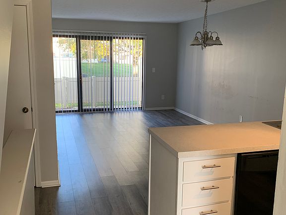 2nd image of 7530 Stone Lake Dr