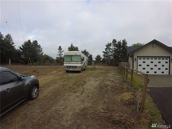 2nd image of 124 Aquila Ct SW