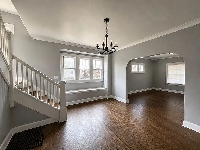 3419 Broadway St — Photo 4