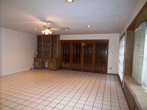 Game Room W/Tile Floor