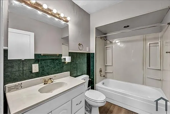 12730 Barrington Ave #UPPER — Photo 25