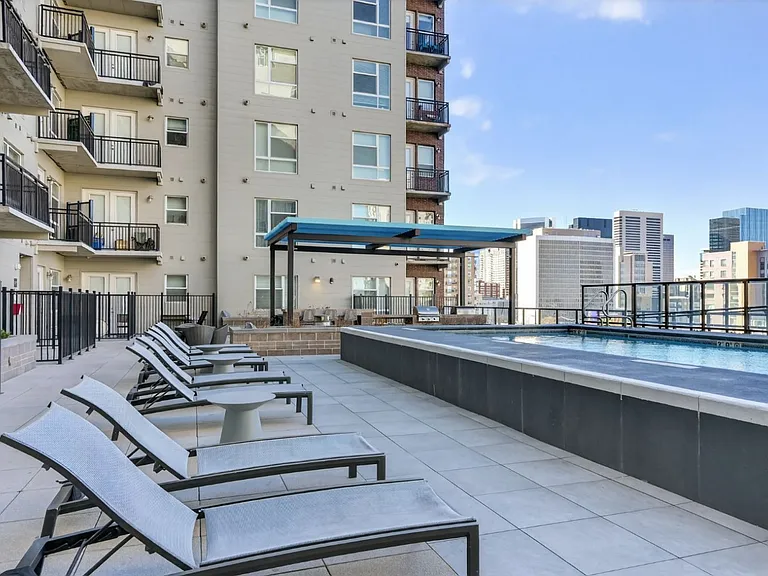 Arapahoe Square — Photo 22