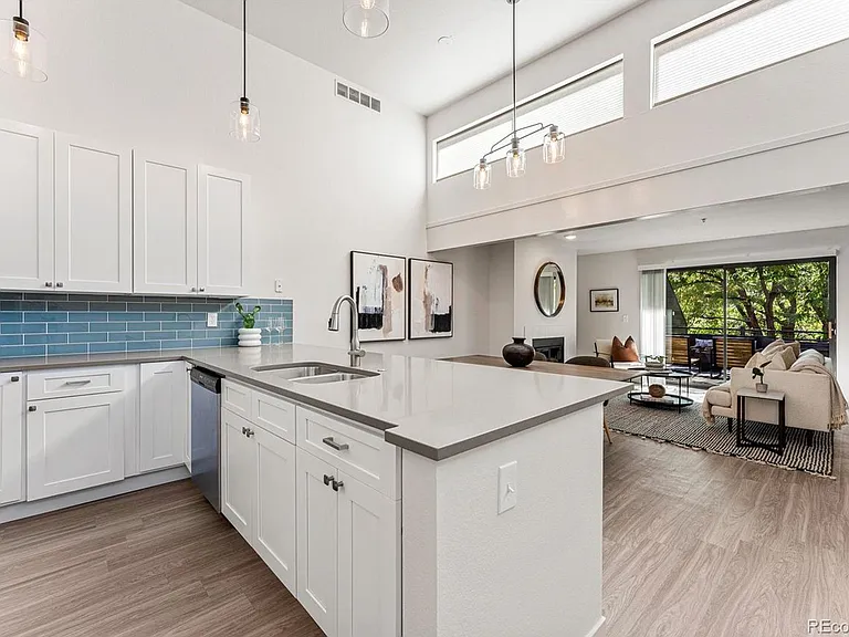 824 Walnut St #E — Photo 3