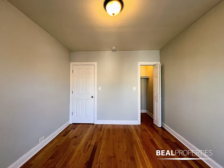 837 West Wolfram Street — Photo 25