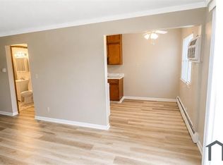 1640 Cumberland St, Saint Paul, MN 55117