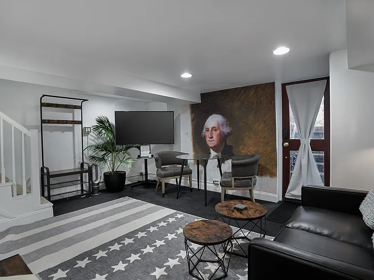Lower level studio apartment with private entrance