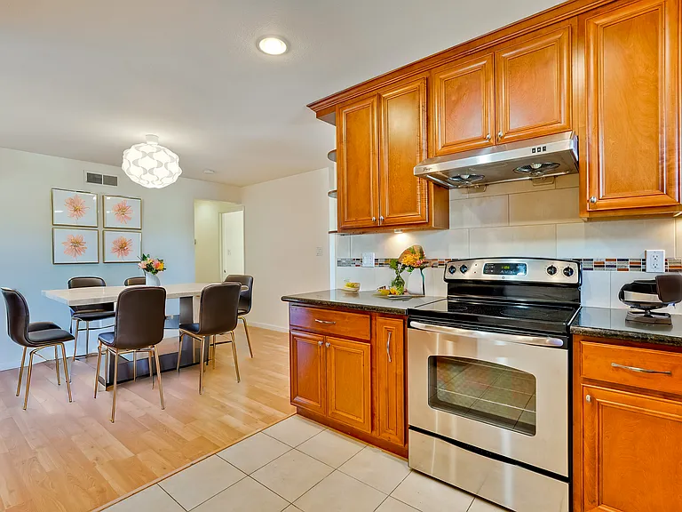 5150 Coco Palm Dr — Photo 4