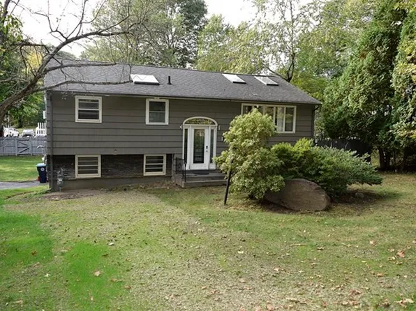 157 Floral St, Shrewsbury, MA 01545