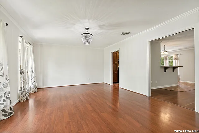 715 E Sunshine Dr — Photo 9
