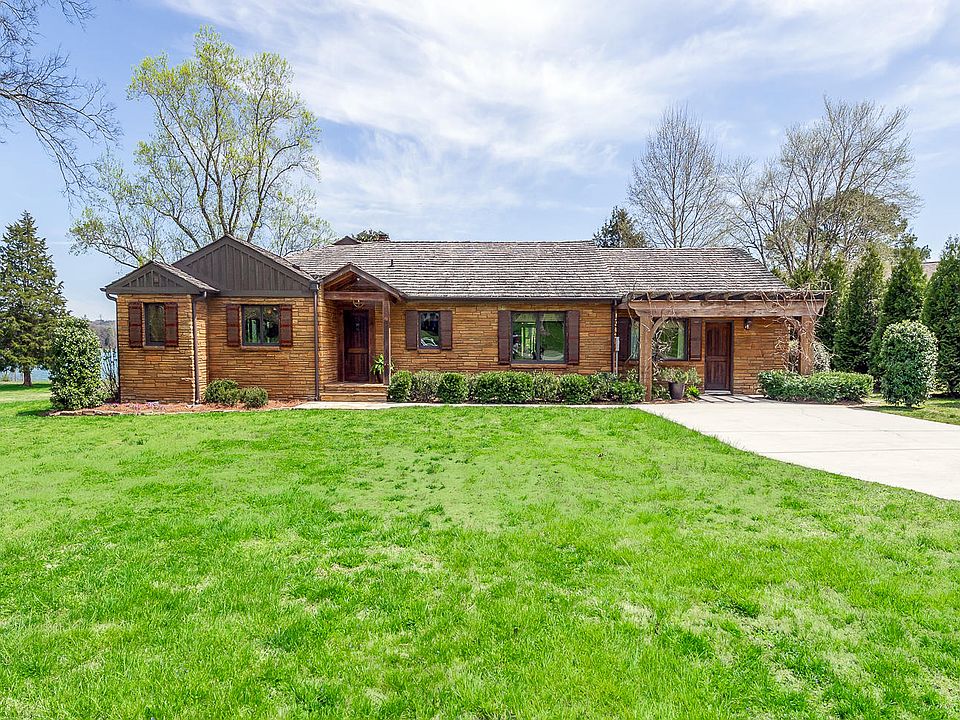 1st image of 1308 Dogwood Dr