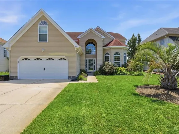 3517 Criollo Dr, Virginia Beach, VA 23453