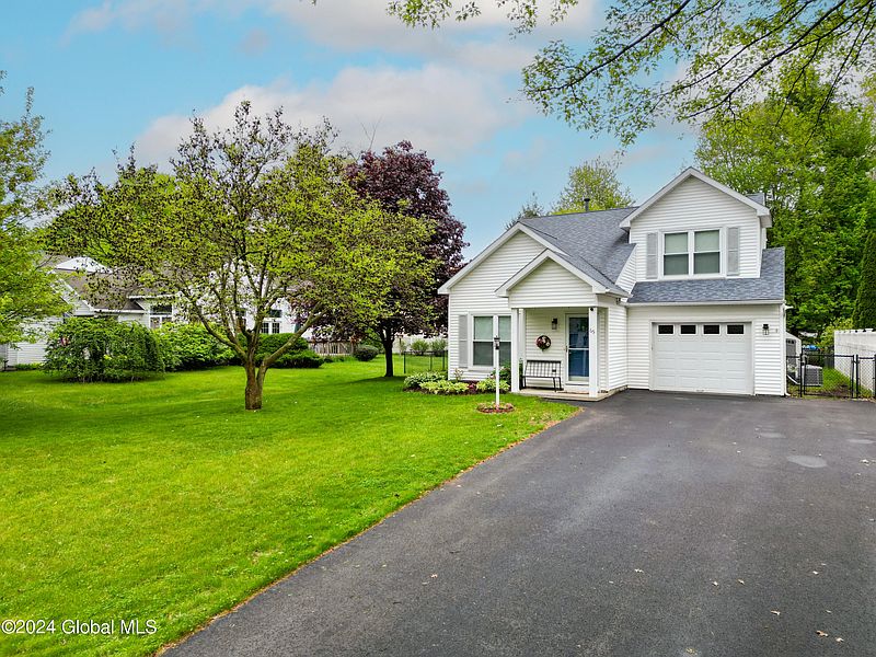 2nd image of 65 Skylark Drive