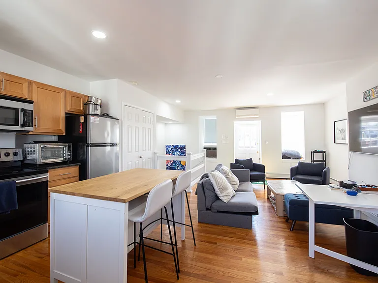 2318 Spruce St #3F — Photo 11